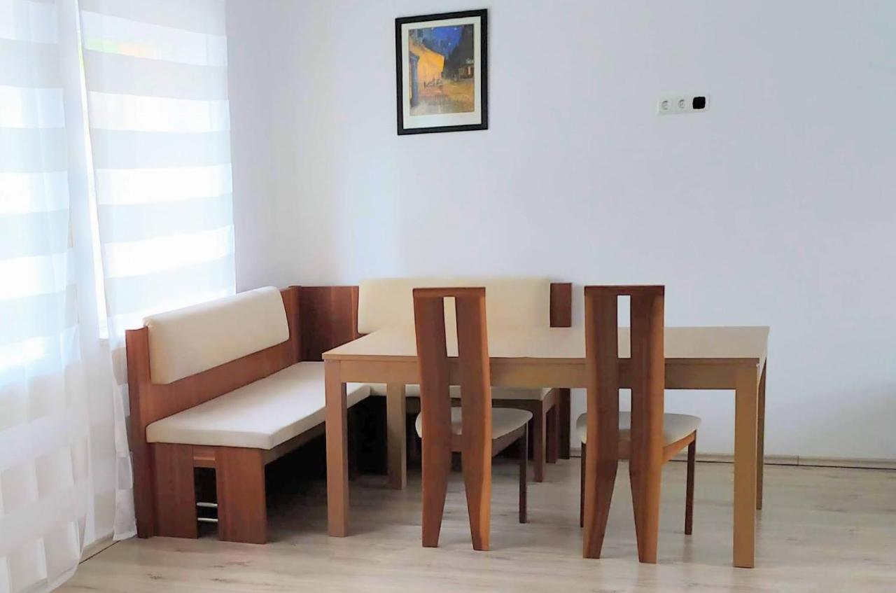 Apartment Ferienwohnung *